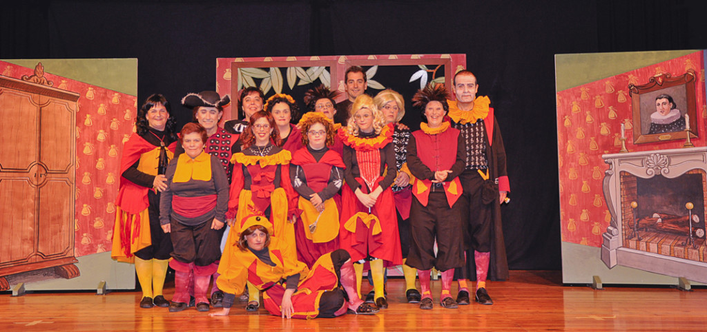Compac3b1c3ada la traca teatro1