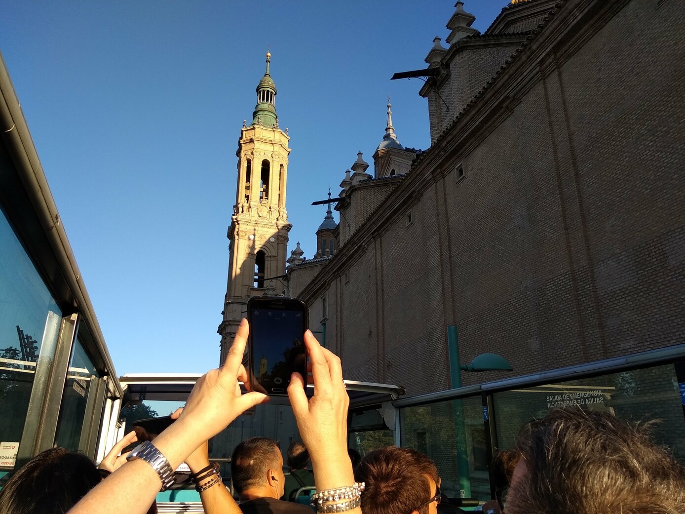 El Bus Turístico Disponible Diariamente Durante La Semana Santa Zaragoza 2024 Zaragozala Qué Hacer En Zaragoza