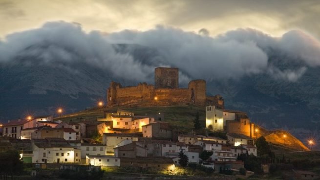 Trasmoz El único Pueblo Maldito De España Está En La Provincia De Zaragoza Zaragozala Qué Hacer En Zaragoza
