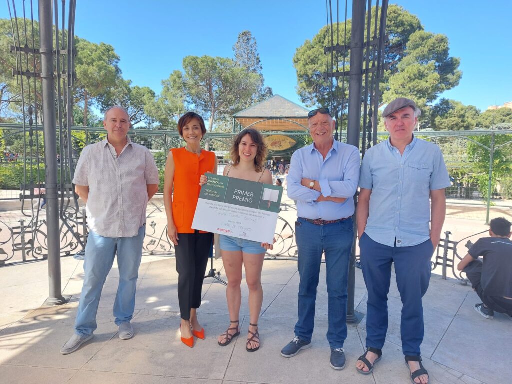 El Relato Final De Trayecto De Lucía Tiestos Gana El I Premio Avanza De Microrrelatos historias De Autobús De La Feria Del Libro Dezaragoza Zaragozala Qué Hacer En Zaragoza