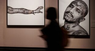 La muestra Tattoo. Arte bajo la piel analiza los usos del tatuaje en distintas épocas y culturas y el papel social que desempeña esta práctica ancestral. Foto: Fundación CaixaForum, Tino Gil