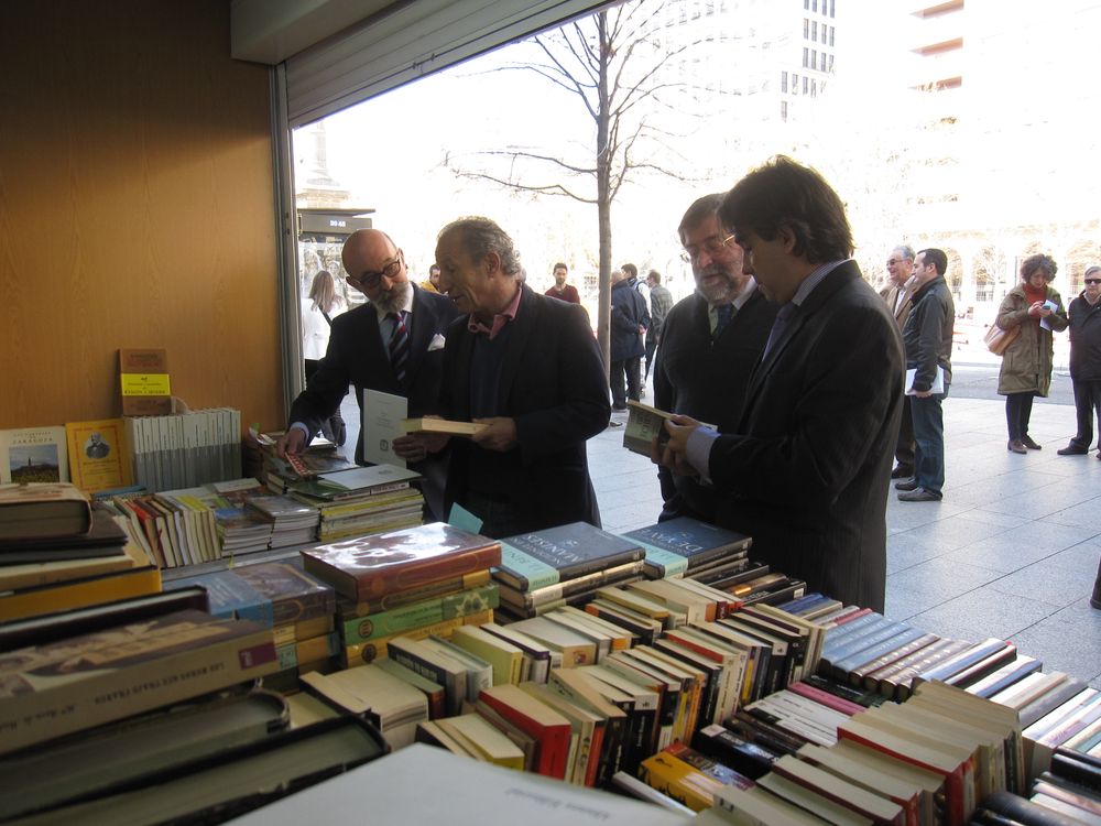 feria libro viejo y antiguo zaragoza