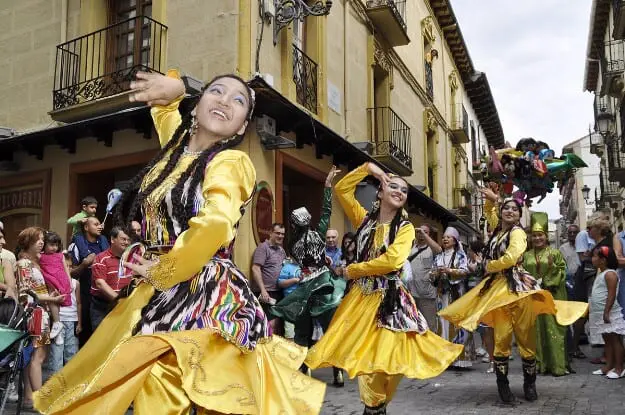 Aragón Entrega Sus Máximas Distinciones Turísticas Zaragozala Qué Hacer En Zaragoza