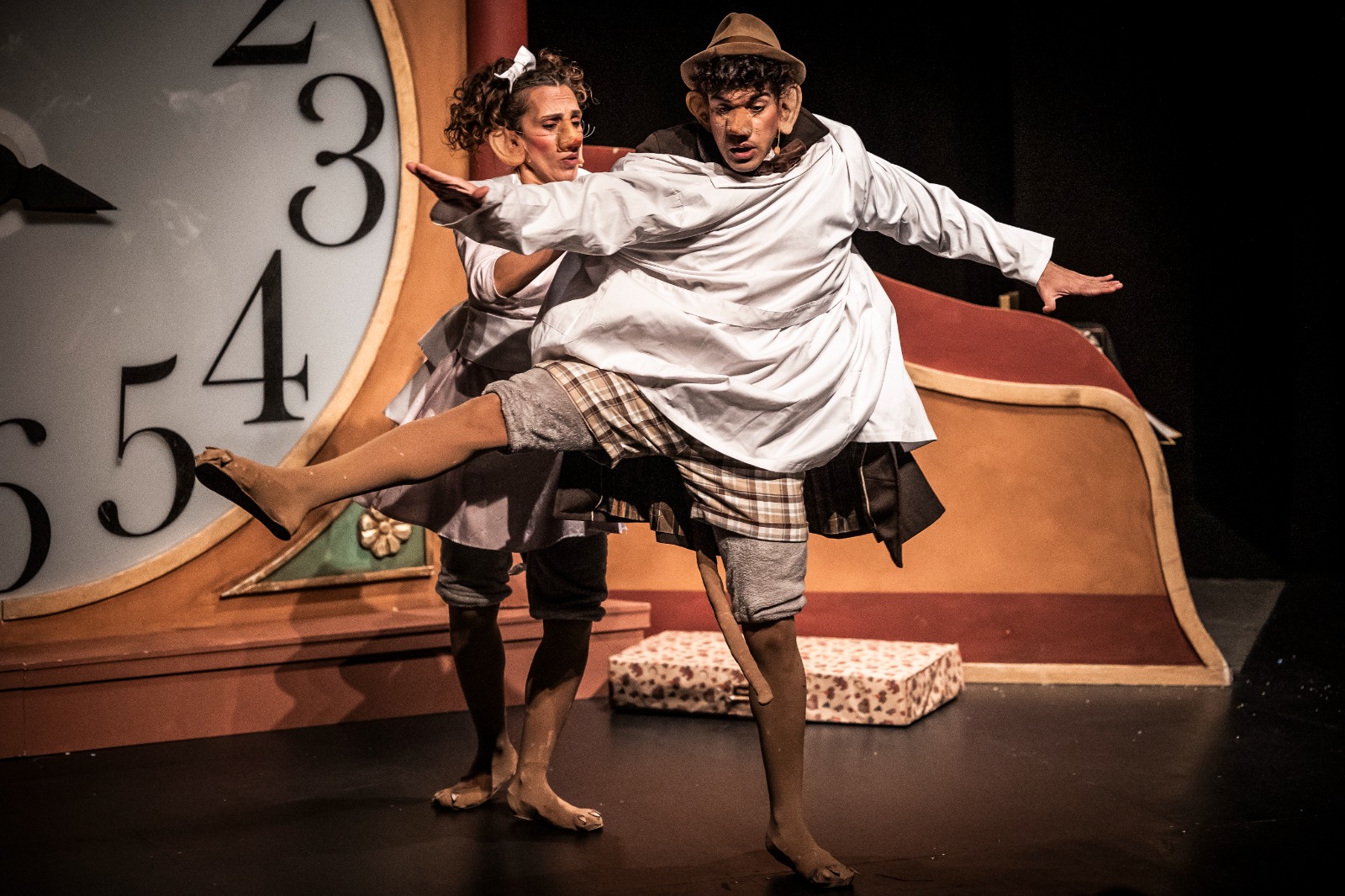 Éxito De Almozandia Con el Cascanueces Y El Rey De Gatos En El Teatro Del Mercado Zaragozala Qué Hacer En Zaragoza