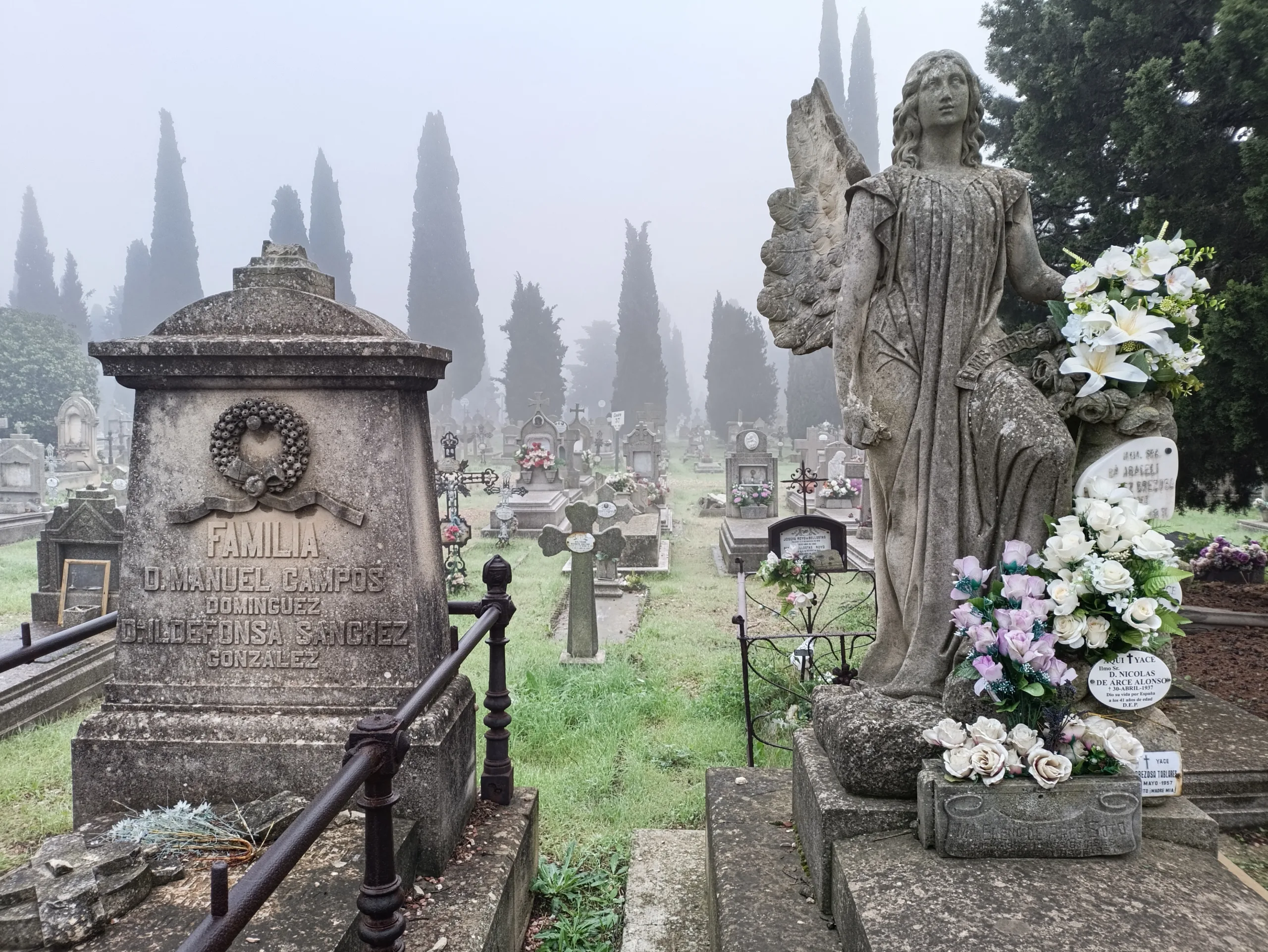 Ruta Arte Funerario Cementerio de Torrero