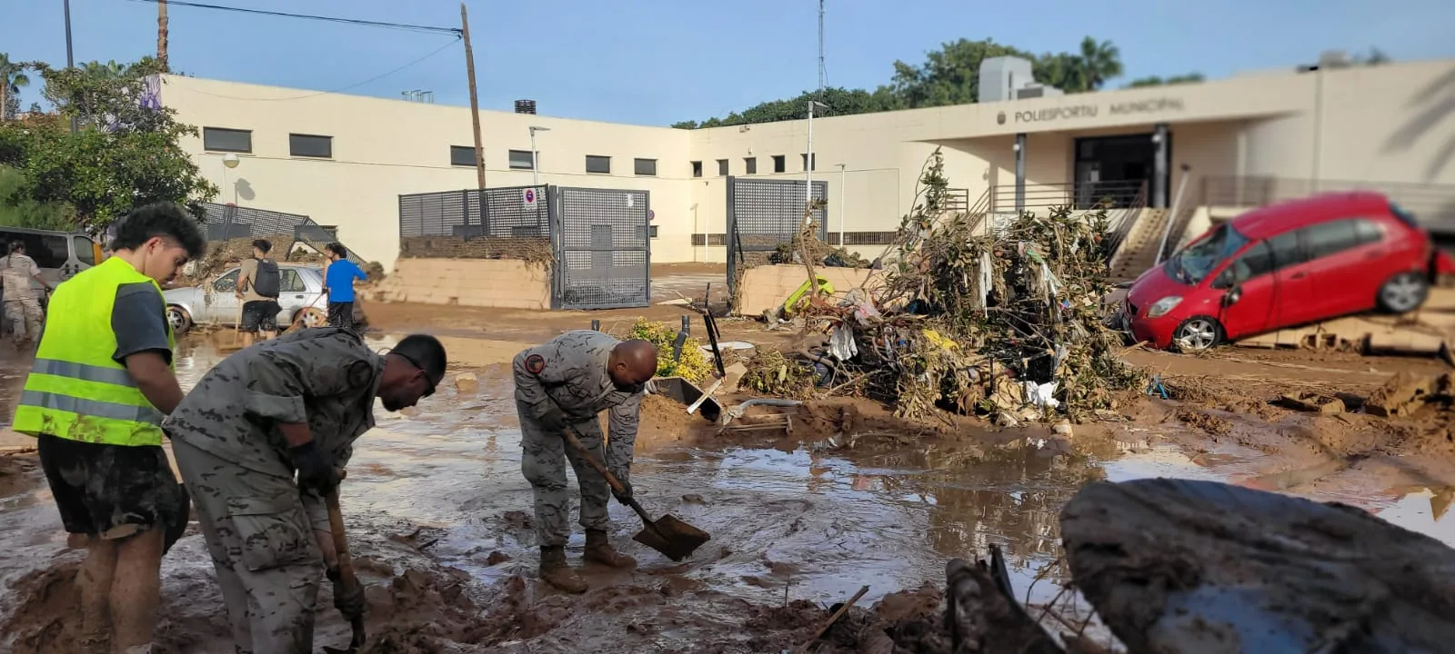 Despliegue Militares Dana Valencia Zaragoza Acoge a Expertos En Trabajo Social En Emergencias Históricas Zaragozala   Qué Hacer En Zaragoza