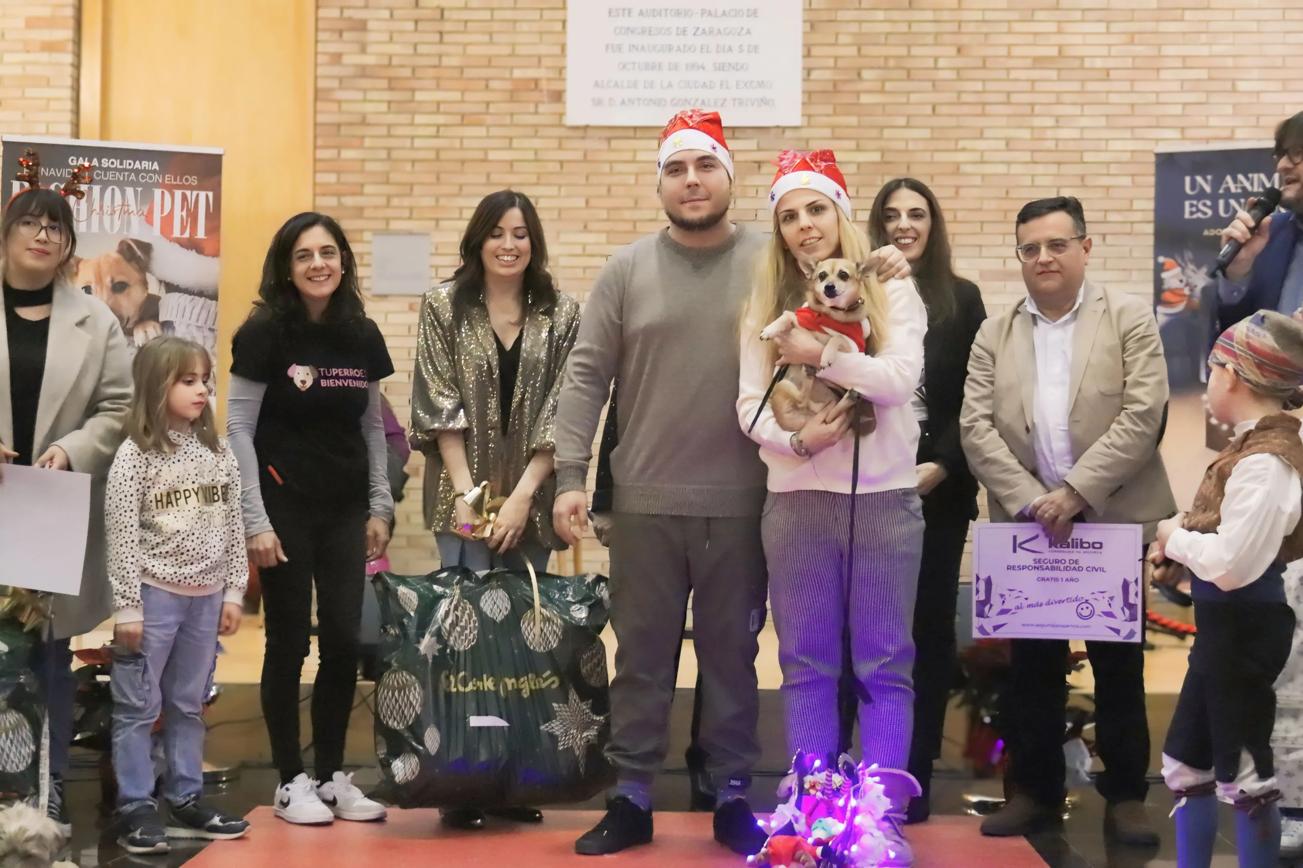 Fashion Pet Christmas El Primer Fashion Pet Christmas Ha Contado Con La Participación De Más De 60 Mascotas Zaragozala Qué Hacer En Zaragoza