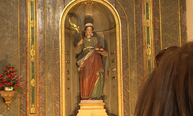 Santa Agueda Zaragoza Mujeres De Las Cofradías De Zaragoza Celebran Santa Águeda Zaragozala Qué Hacer En Zaragoza