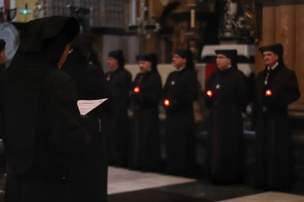 Vía Crucis Viernes De Dolores Hermandad Sangre De Cristo