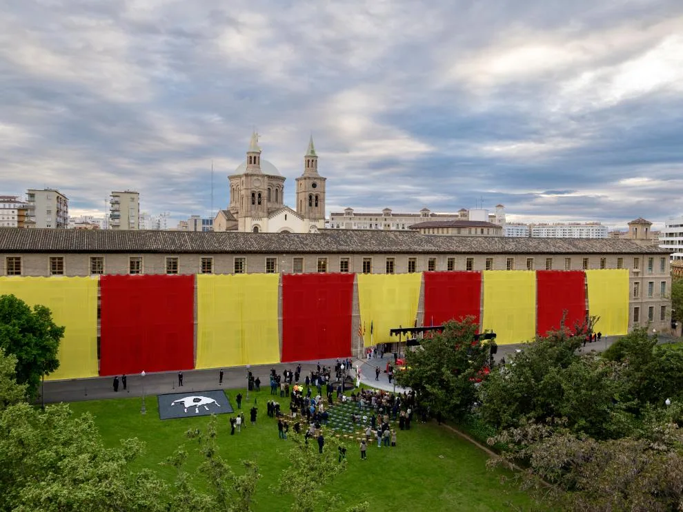 Bandera De Aragón En El Pignatelli