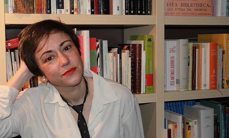 Jueves De Poesía En El Teatro De La Estación Con Sonia San Román Y Mario Hinojosa Zaragozala Qué Hacer En Zaragoza