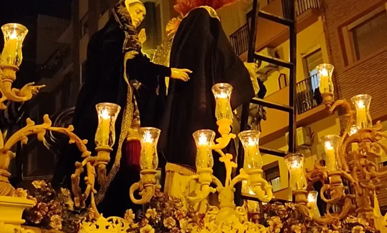 Procesión De La Esperanza Trinitaria El Viernes De Dolores En Zaragoza Viernes De Dolores Qué Es Y Cómo Se Celebra En Zaragoza Zaragozala Qué Hacer En Zaragoza