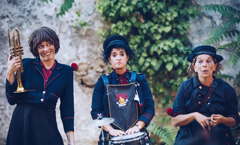 Bobas En El Jardín De Las Artes El Jardín De Las Artes Acoge El Espectáculo Bobas Zaragozala Qué Hacer En Zaragoza