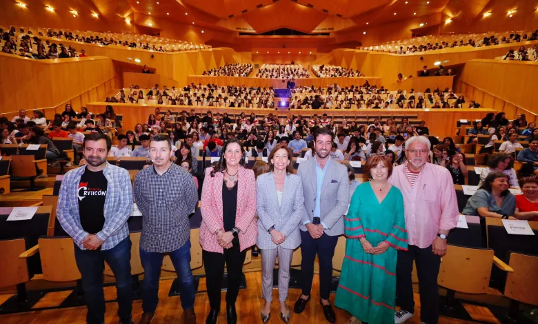 Daniel Hernández Chambers Ganador Del V Premio Criticón Zaragozala Qué Hacer En Zaragoza