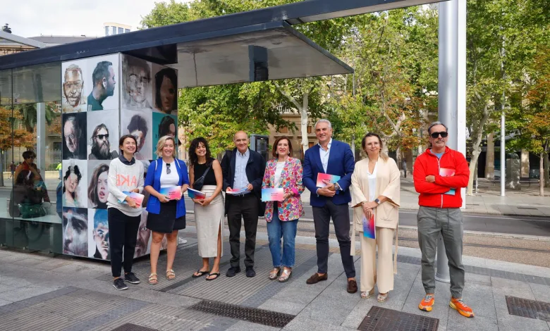 Parada Asalto 2025 Parada Asalto 2025 Llena De Arte Las Marquesinas Del Tranvía Zaragozala   Qué Hacer En Zaragoza