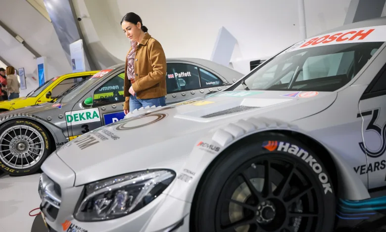 Exposición De Mercedes Benz En Mobility City Zaragozala Qué Hacer En Zaragoza