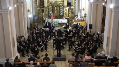 Orchestra Performing a Concert Inside a Church with a Conductor in Front Brass and Woodwind Players in Formal Attire Audience Seated in Pews La Banda Municipal De Gallur Dedica Un Concierto Monográfico a José Antonio Bellido Alcega Zaragozala Qué Hacer En Zaragoza