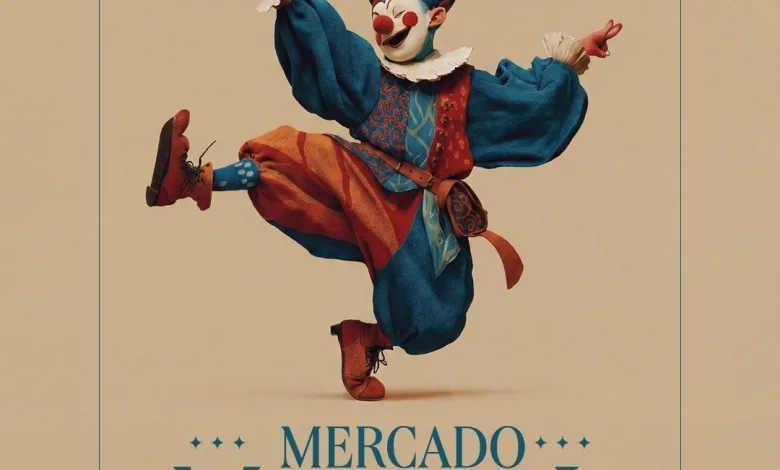 Clown in Blue and Red Costume Dancing on a Beige Poster Advertising Zaragoza Medieval Market June 1214 2026 with the Title Mercado Medieval De Las 3 Culturas Mercado De Las Tres Culturas Zaragoza Del 12 Al 14 De Junio Zaragozala   Qué Hacer En Zaragoza