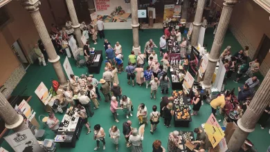 Birds eye View of a Busy Indoor Market with Vendor Stalls Banners and Shoppers on a Green Floor La Feria Agroalimentaria De Zaragoza Supera Las 4000 Visitas Zaragozala Qué Hacer En Zaragoza