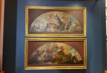 Two Arched Paintings in Gold Frames Hung on a Blue Wall Stacked Vertically Zaragozala | Agenda Cultural Ocio Y Planes En Zaragoza Zaragozala   Qué Hacer En Zaragoza