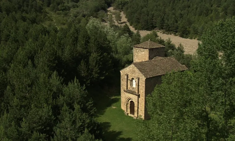 Stone Chapel with Arched Doorway in a Clearing Surrounded by Dense Evergreen Forest Santa María De Iguácel Reabre Con Visitas En Agosto Zaragozala Qué Hacer En Zaragoza
