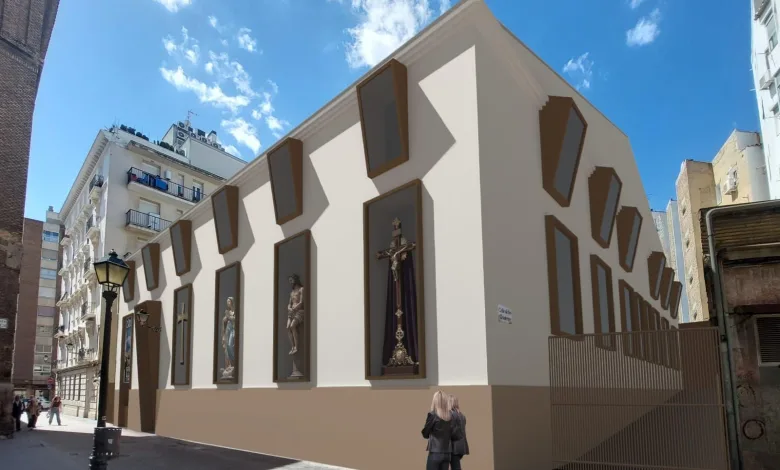 Modern Beige Wall with Brown framed Display Niches Holding Religious Statues Along a Sunny Urban Street El Museo De La Semana Santa De Zaragoza Cada Vez Más Cerca Zaragozala Qué Hacer En Zaragoza