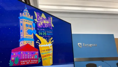 Colorful Festival Poster on a Screen Advertising Birragoza in Zaragoza with a Beer Mug Splash Tents and Date August 2829 Birragoza 2026 Más De 150 Cervezas Artesanas En Zaragoza Zaragozala   Qué Hacer En Zaragoza