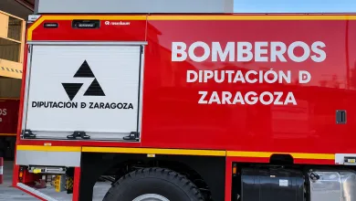 Red Fire Truck with a White Side Panel Bearing a Black Triangular Logo and the Text diputaciÓn D Zaragoza Large White bomberos and diputaciÓn D Zaragoa Lettering on the Red Body Yellow Stripes Along the Edges Muere Un Bombero De La Dpz En Un Incendio En Calatorao Zaragozala Qué Hacer En Zaragoza
