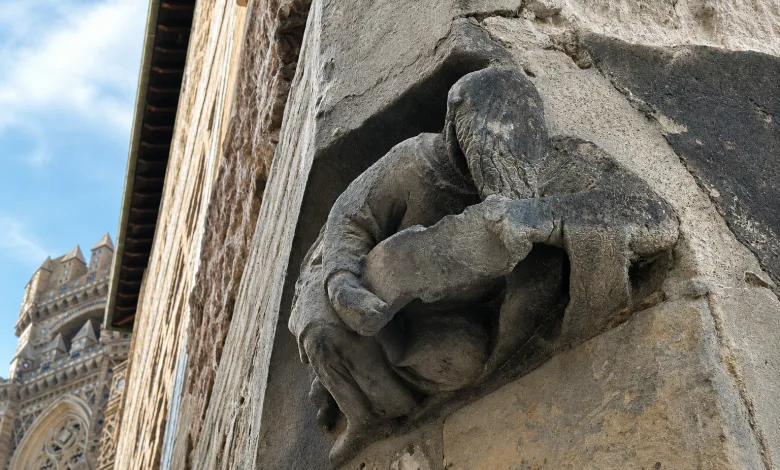Figura Fachada La Seo