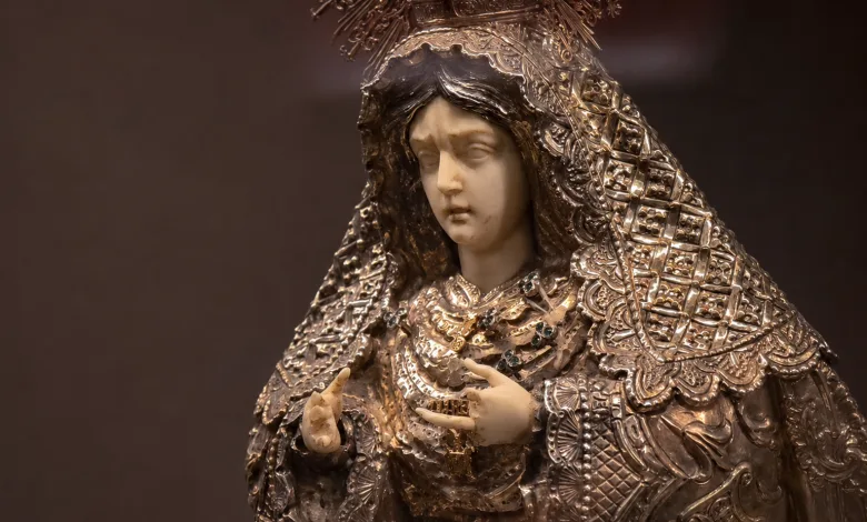Relación De La Macarena De Sevilla Con La Virgen Del Pilar
