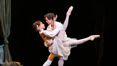 Yasmine Naghdi Y William Bracewell Interpretan Manon De the Royal Ballet Fotografía Foteini Christofilopoulou  Royal Ballet and Opera